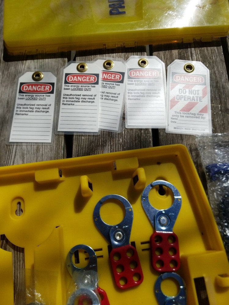 BRADY Padlock Yellow Lockout Station
