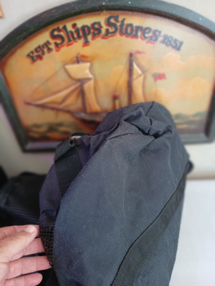 Akona Dive Bag