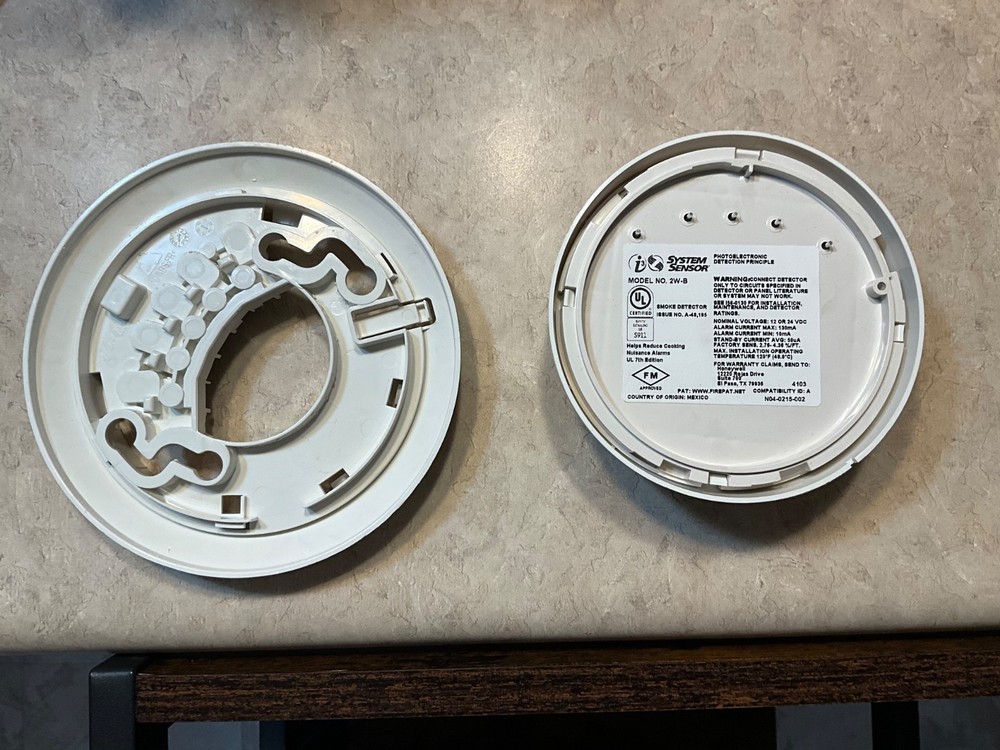 System Sensor 2W-B i3 Smoke Detector (used)