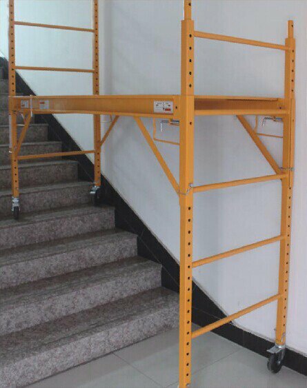 6 Foot Multi Purpose Rolling Scaffolding 1000-LB Capacity