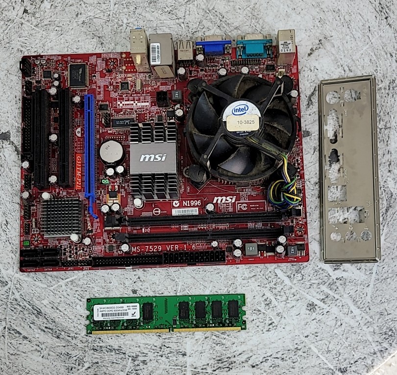 MSI MS-7529 Ver 1.6 Motherboard INTEL CORE2 DUO E7500 2GB SEE NOTES