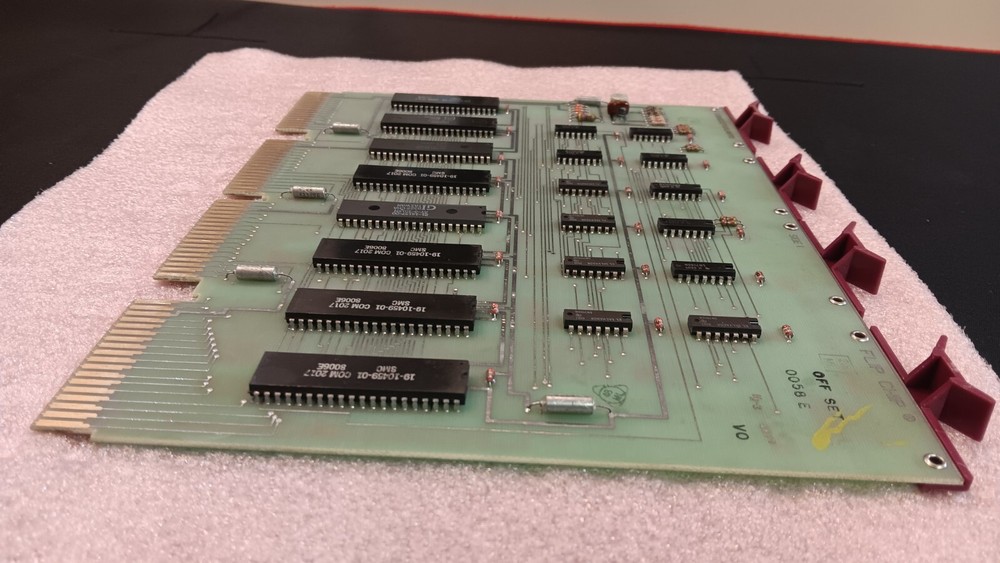 DEC digital M7280 MULTIPLE UART CARD DH11 (B21)