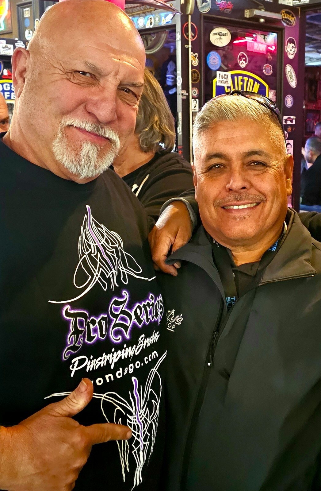 Von Dago's New *AUTOGRAPH II* Signature Signing / Detail Brush - PRO'S KNOW