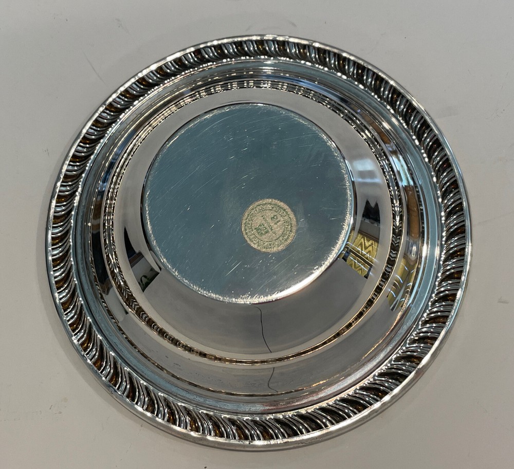 International Silver Candy Dish Nuts Silver Plate 6.5” Wide