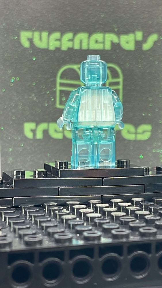CUSTOM BLANK MOC TRANSPARENT LIGHT BLUE MINIFIG