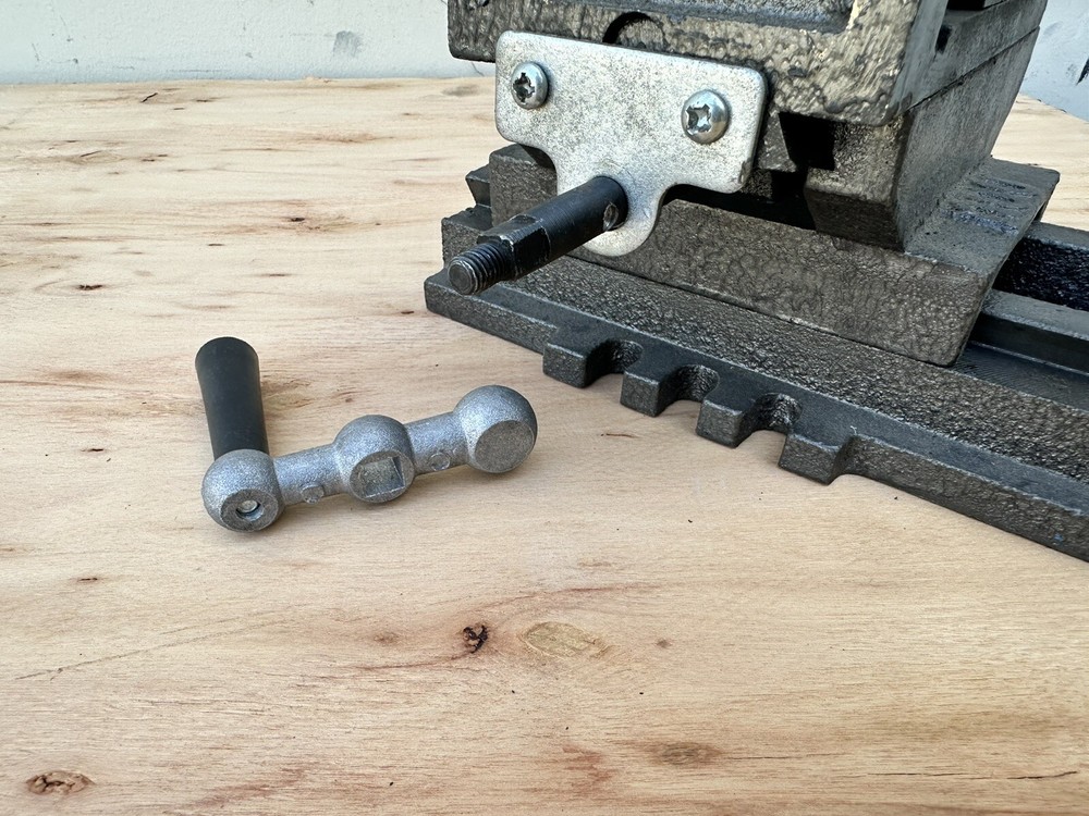 handle for Bench cross vise 14mm Square Fitting