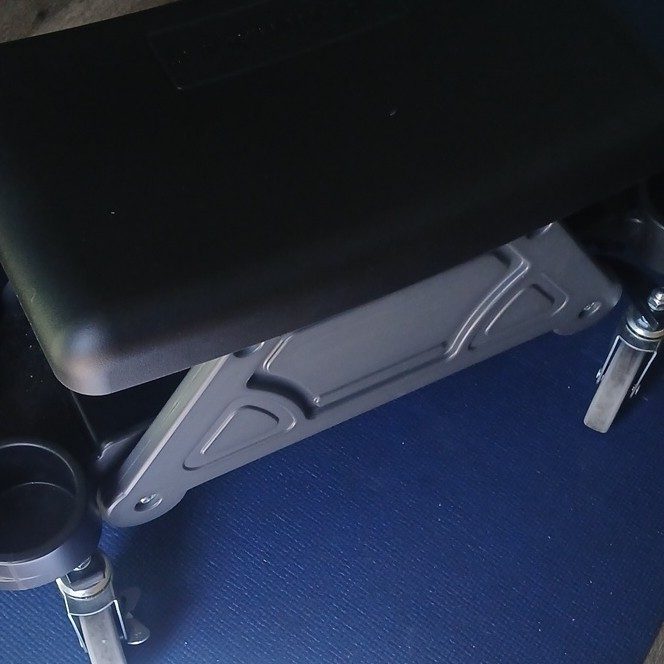 Rolling Seat W CUSHION, POWERBUILT,