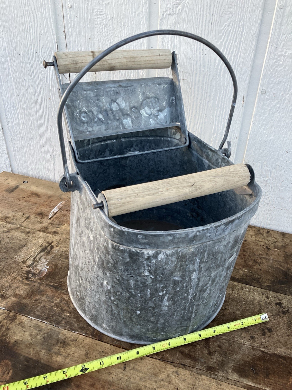 VIDEO--NICE! Vintage DeLuxe Galvanized Wringer Mop Bucket Schlueter Mfg w/ Label