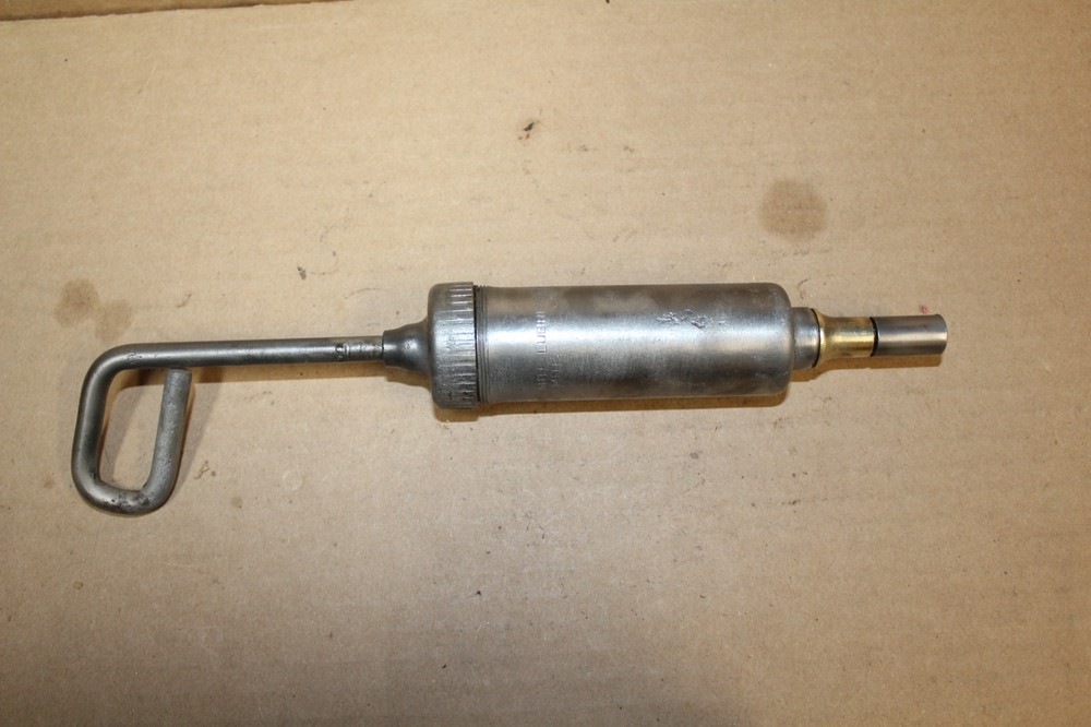 Alemite pump type grease gun accessary