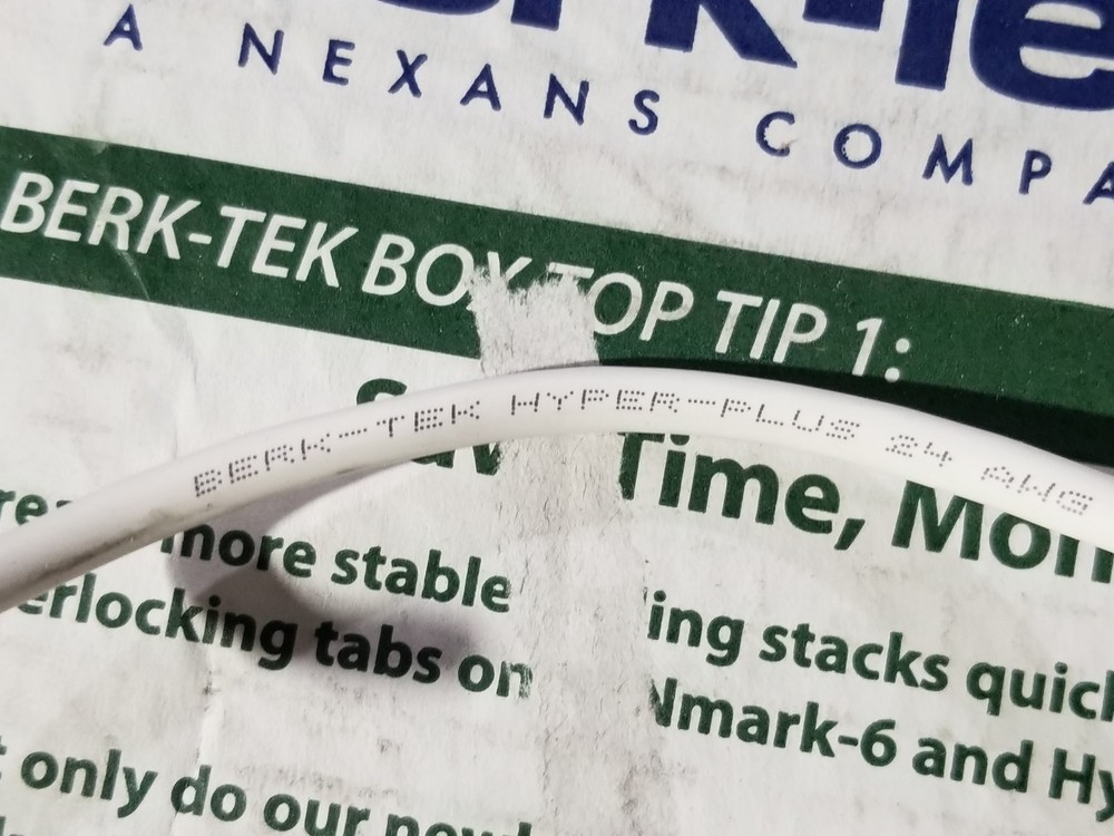 Berk-Tek 24/4P HyperPlus Cat5E Plenum U/UTP Networking Cable CMP White /100ft