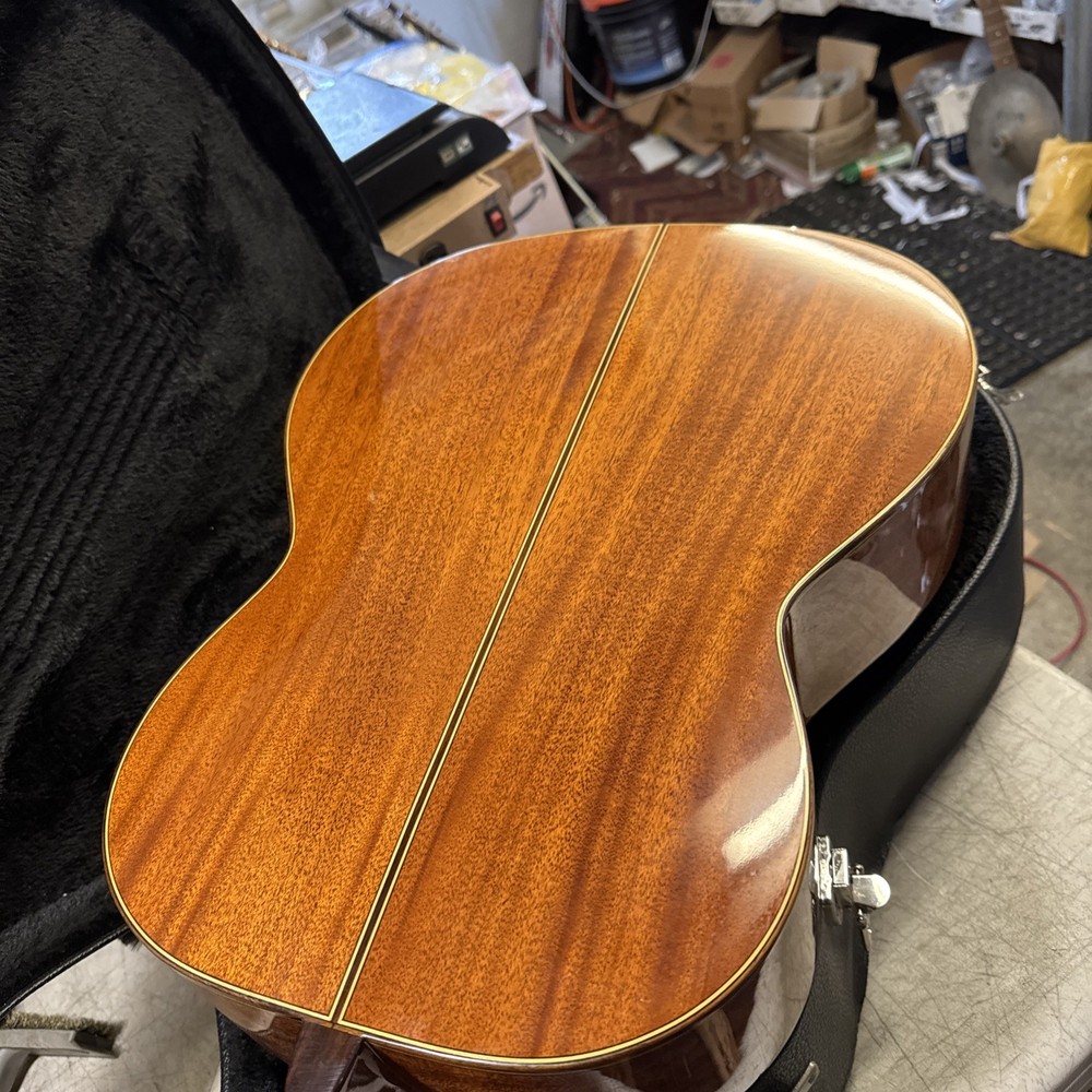 Cordoba C9 Luthier Series Solid Cedar Top Classical Guitar + case Nice!