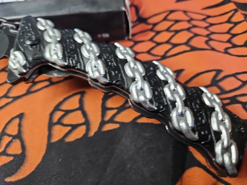 CHAIN-DESIGN PATTERN FOLDING KNIFE - 3.5" BLADE