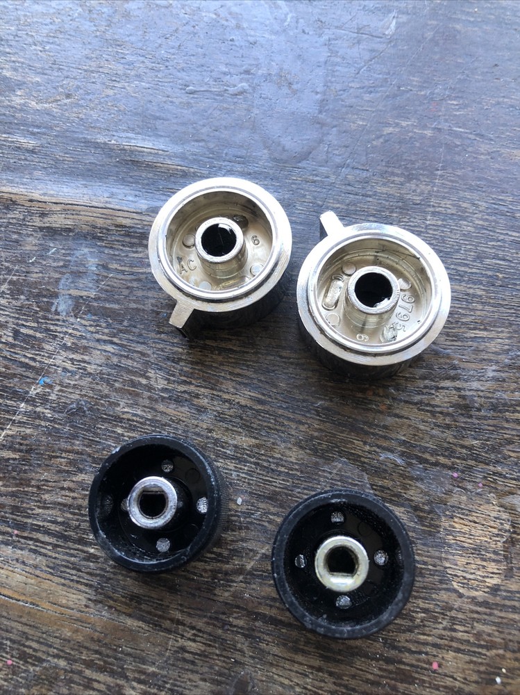 1991 Sedan Deville Radio Knobs
