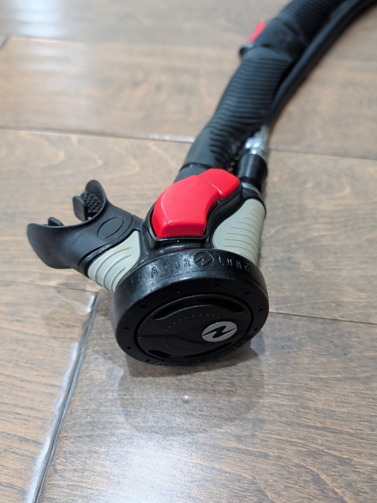 Aqualung Airsource Inflator Octopus Scuba Diving