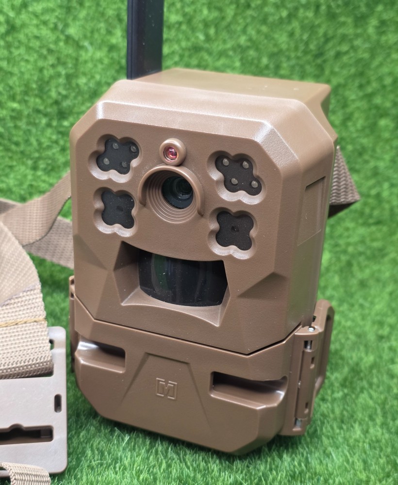 Moultrie Mobile Edge #MCG-14076 Multi-Cellular Built-in Memory Trail Game Camera