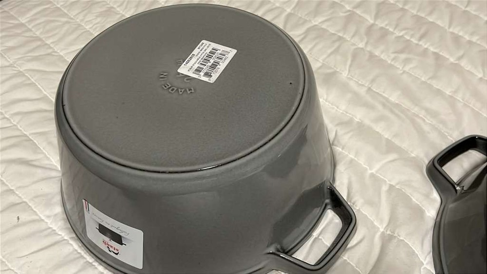 Staub Cast Iron, 5 qt, Round, dutch oven, 3-pc Stackable Set