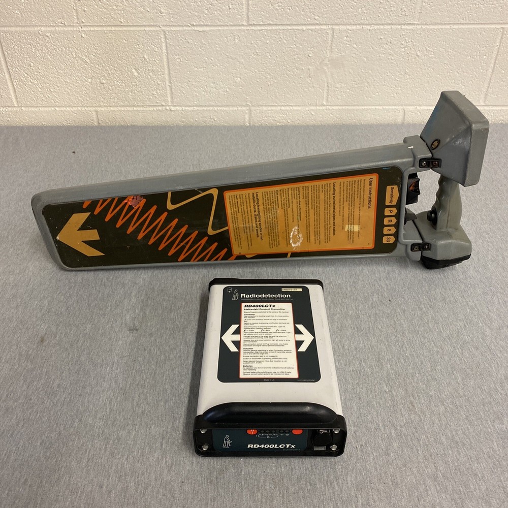 Radiodetection RD400LCTx Transmitter W/ RD400 Pipe and Cable Locator