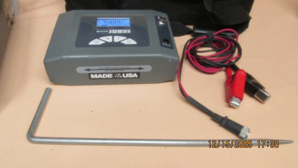 Rycom transmitter 8869 with leads and ground spike + case