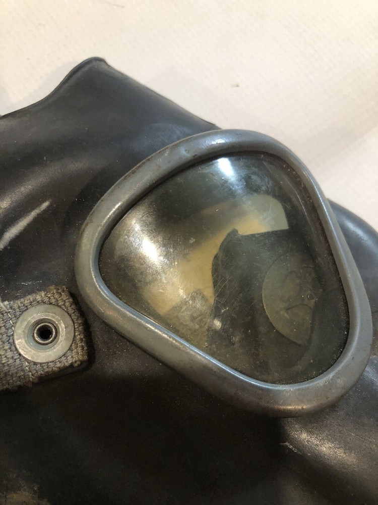 US M10A1-Army Gas Mask