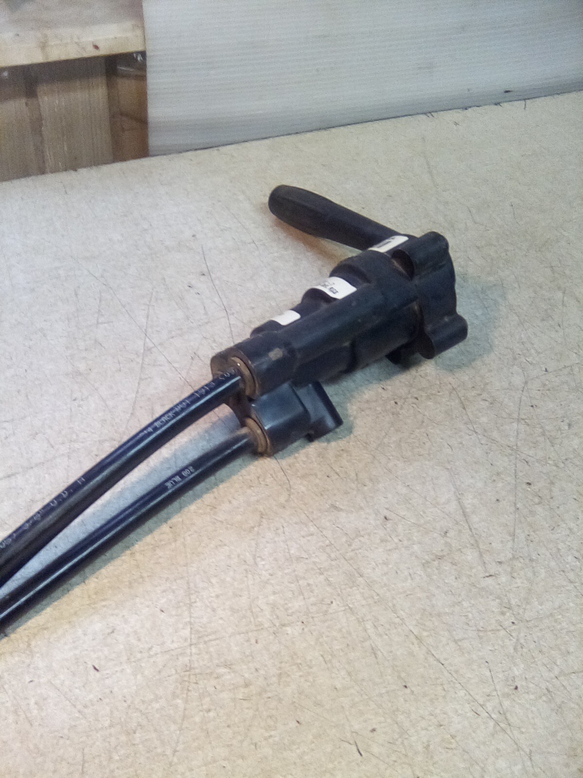 Bendix 410026, 5014475 2006 Peterbilt 379 Trailer Brake Valve