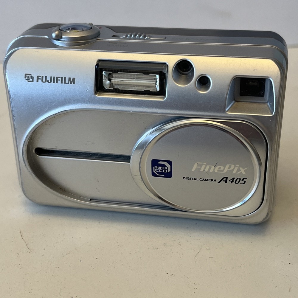 Fujifilm Digital Camera FinePix A405 2.0MP Silver Tested working