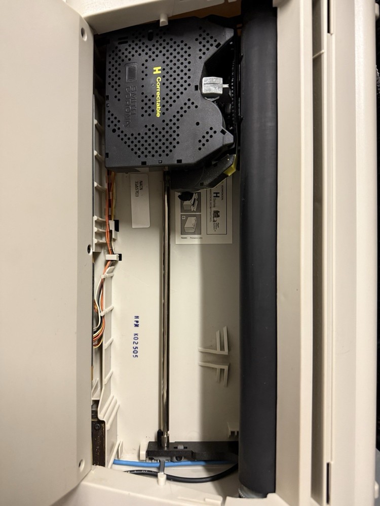 Smith Corona Display Dictionary Typewriter Electric w/ Correction Tested