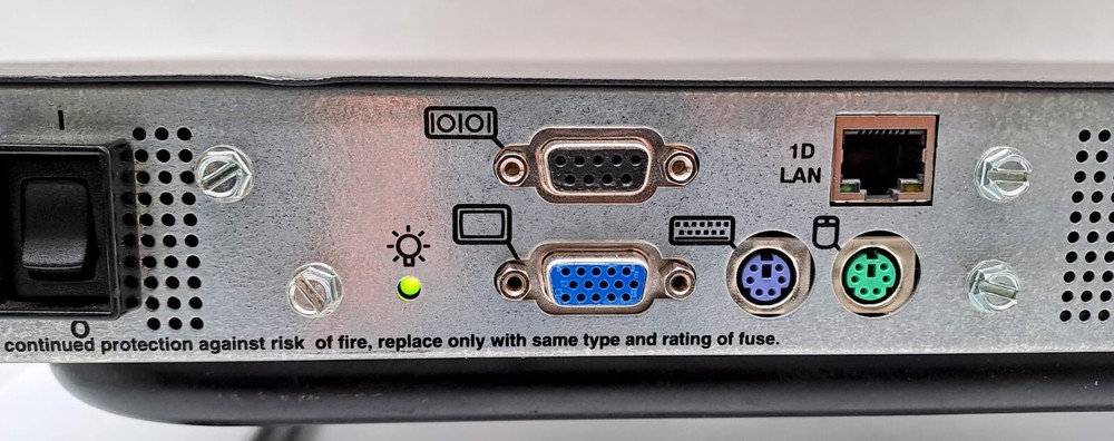 HP EO1010 16 Port IP KVM ETHERNET Switch