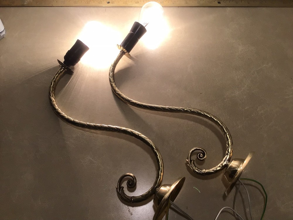 1 Vintage Brass Wall Lights ￼