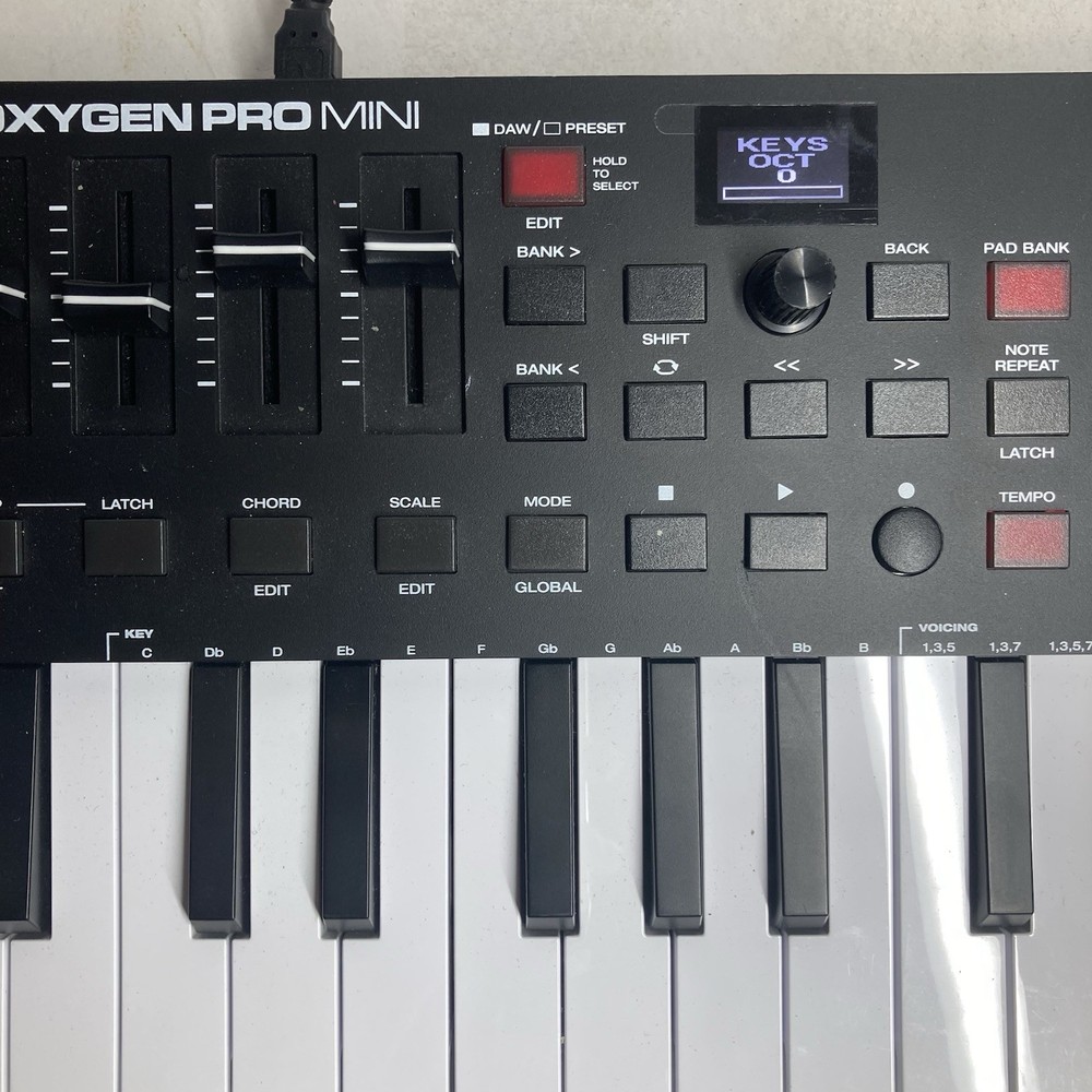 M-Audio Oxygen Pro Mini 32-key USB Midi Controller Tested Working
