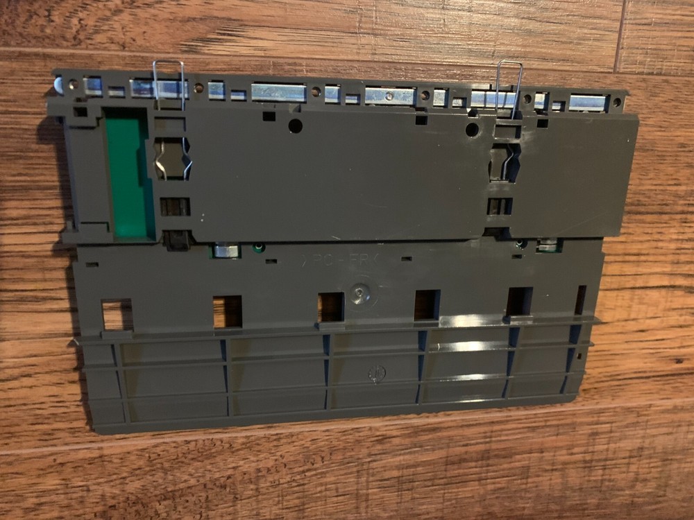 Modicon Compact PLC backplane AS-HDTA-200