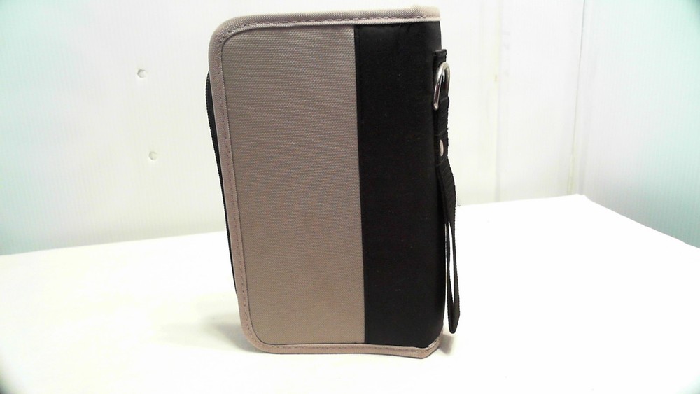 Case Logic 12 MiniDisc Zipper Binder