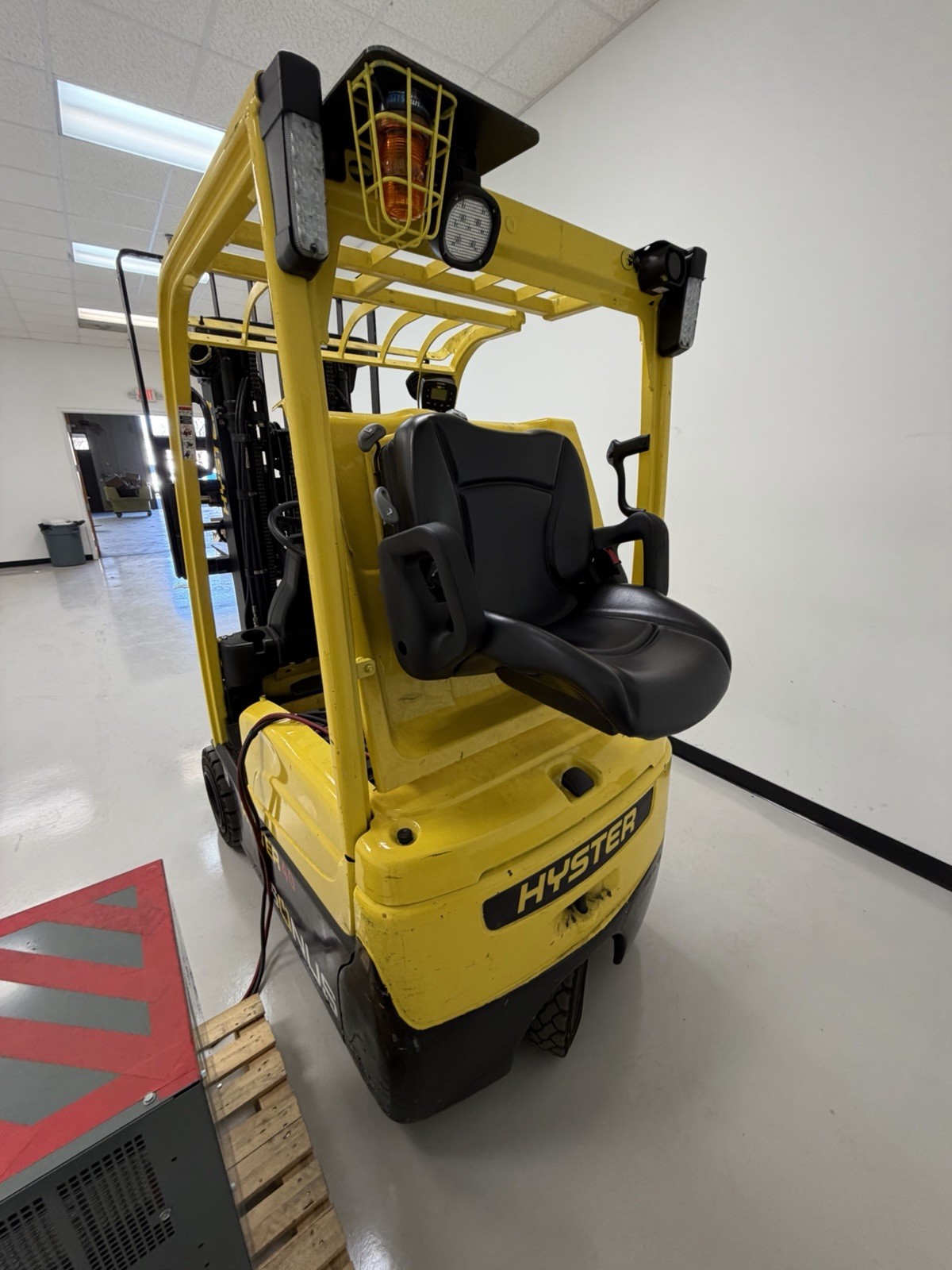 Hyster J40XNT LOW Hours