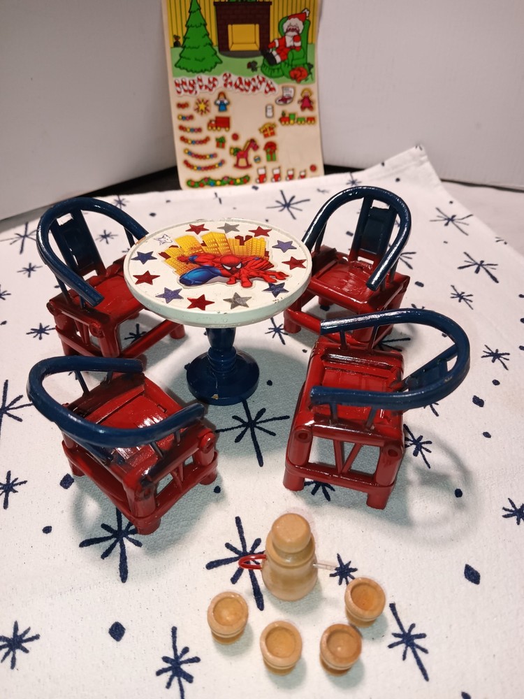 Spider Man Mini Bamboo Table Set