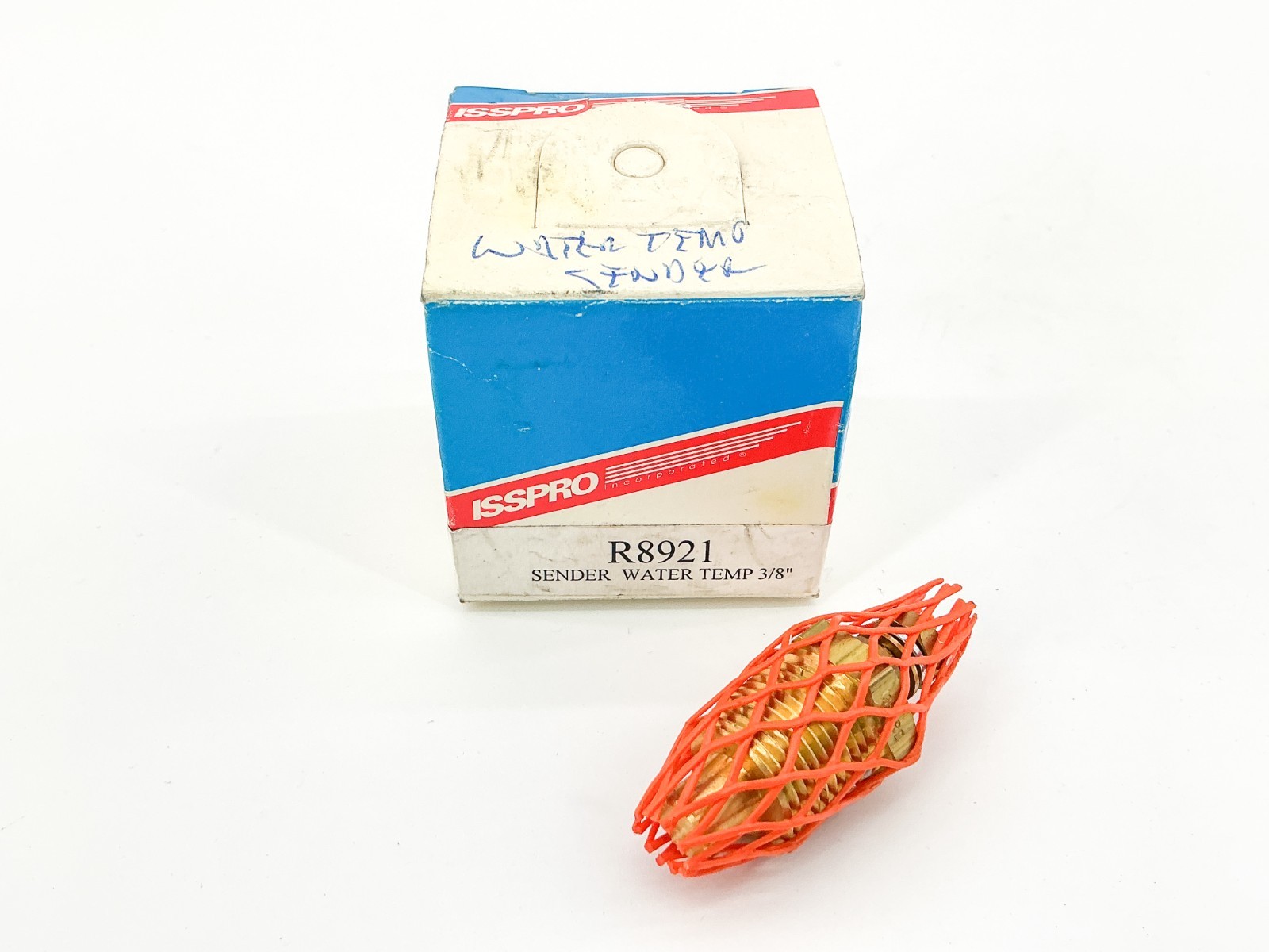 New ISSPRO R8921 Water Temp Sender 3/8"