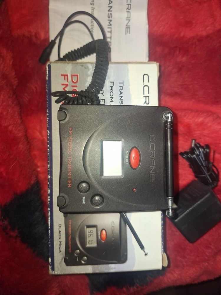 C. Crane Digital FM Transmitter FT-007 Black Mica Auto Off Tune Buttons works