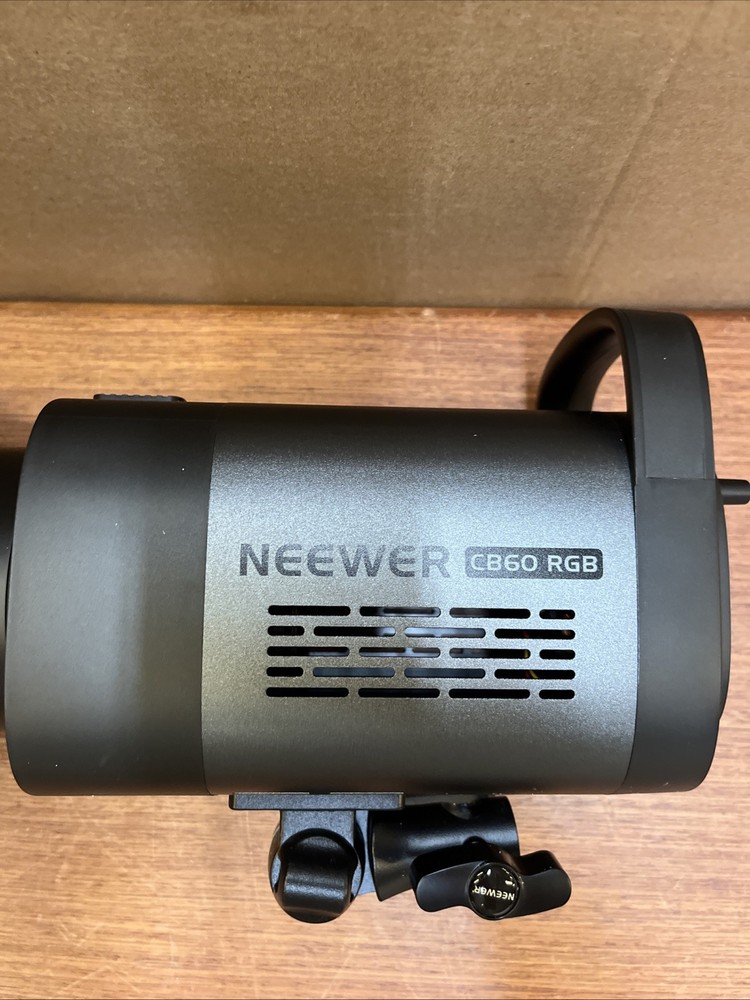 NEEWER CB60 RGB LED VIDEO LIGHT