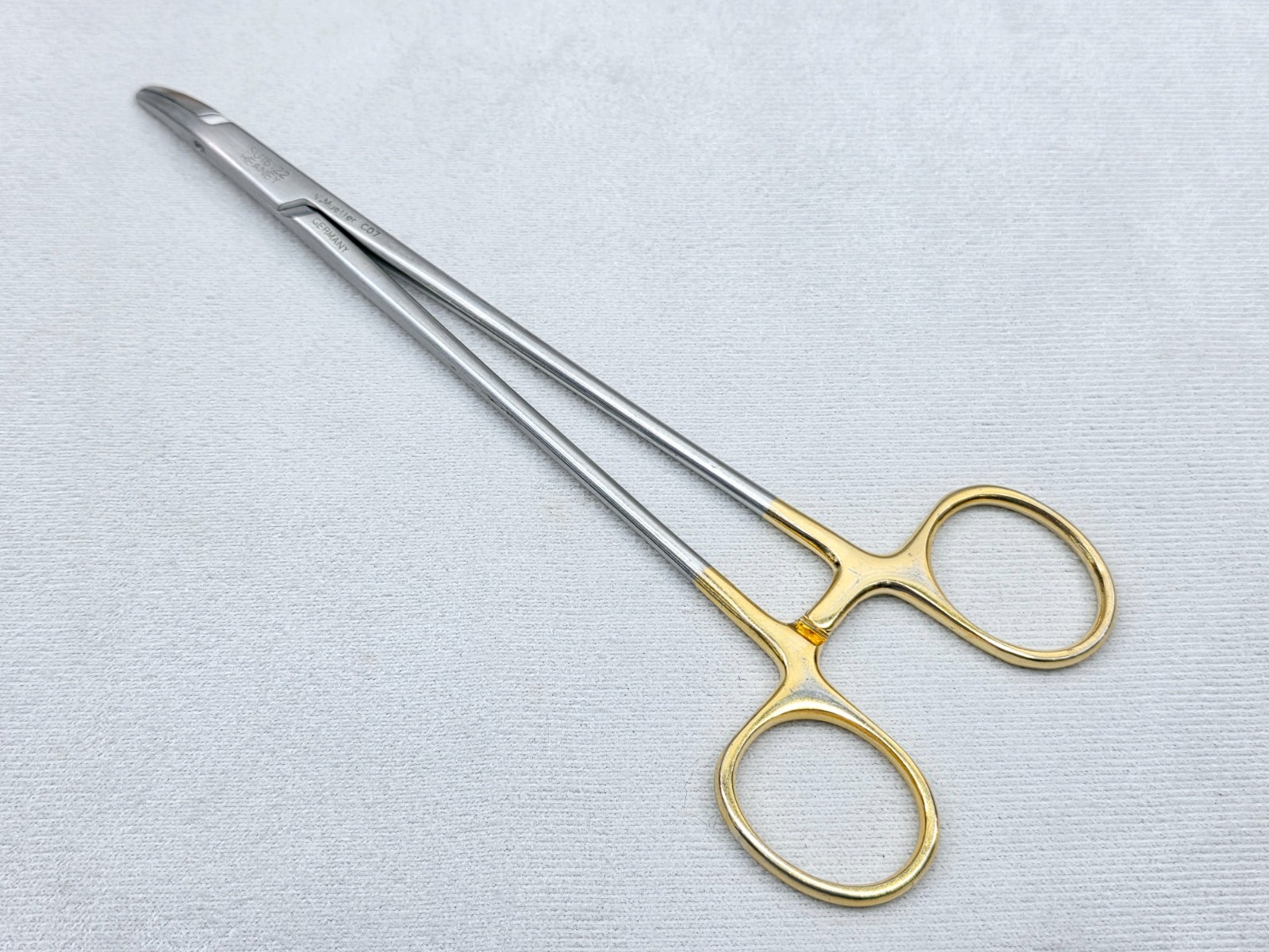 V. Mueller SU16122 Vital Heaney Needle Holder Curved TC 8" - Ultrasonic Cleaned
