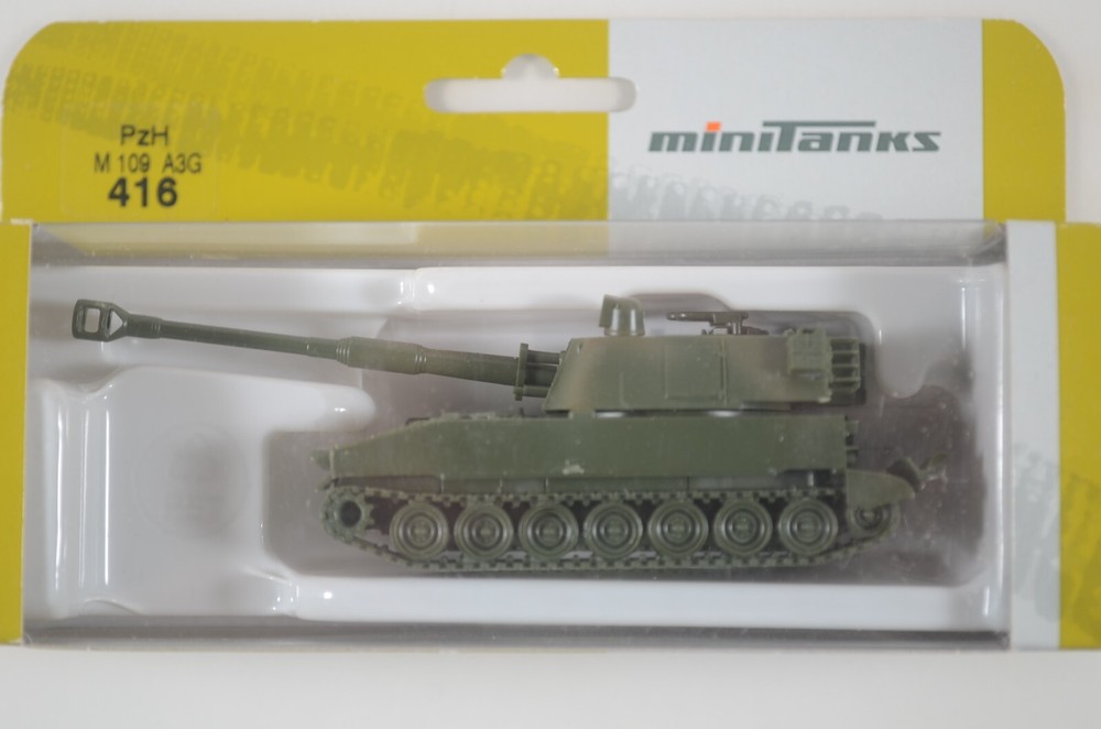 Roco HO M109A3G Self-Propelled Howitzer - 416