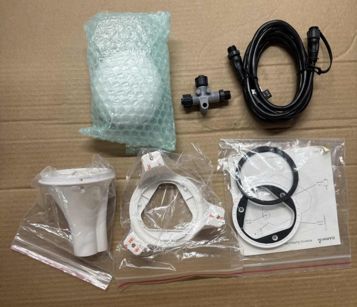 Garmin GPS 24xd GPS Antenna w/ Heading Sensor - NMEA 2000, 010-02316-10