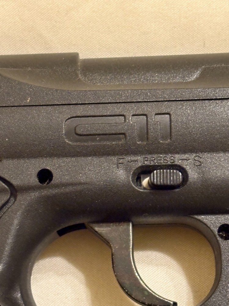 Crosman C11 Semi-Automatic CO2 BB Air Pistol