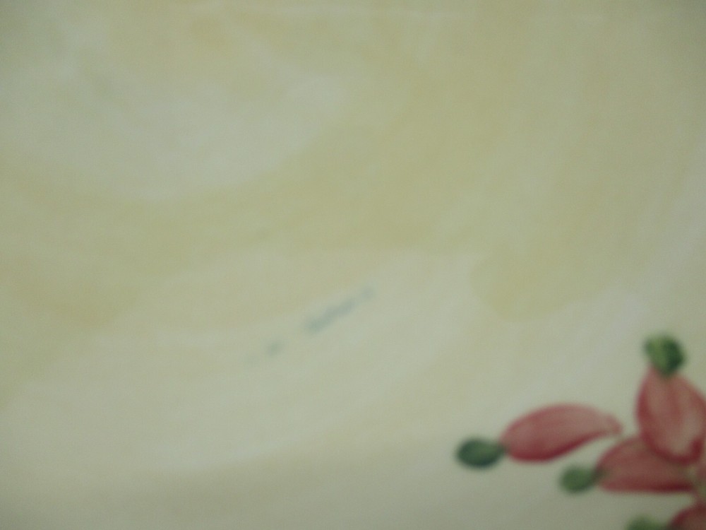 GAIL PITTMAN LAUREL LEAF OCTANGULAR PLATE - 10 5/8" 0610I