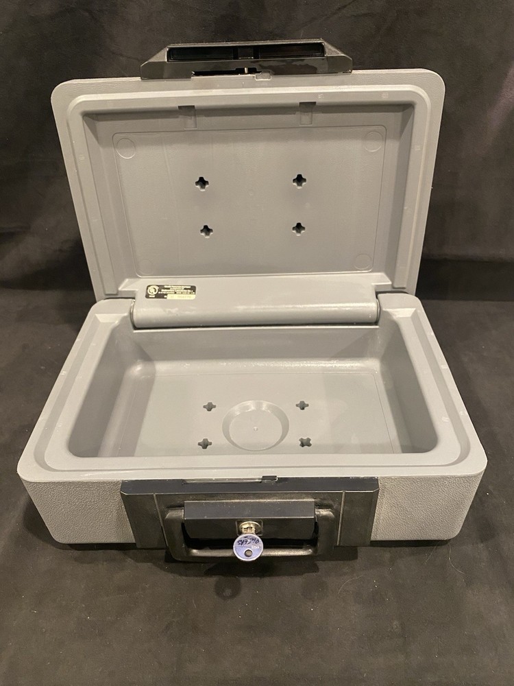 Sentry Safe 2100 Fire Proof Safe with 2 Keys Lock Box FIRE-SAFE® Security Chest