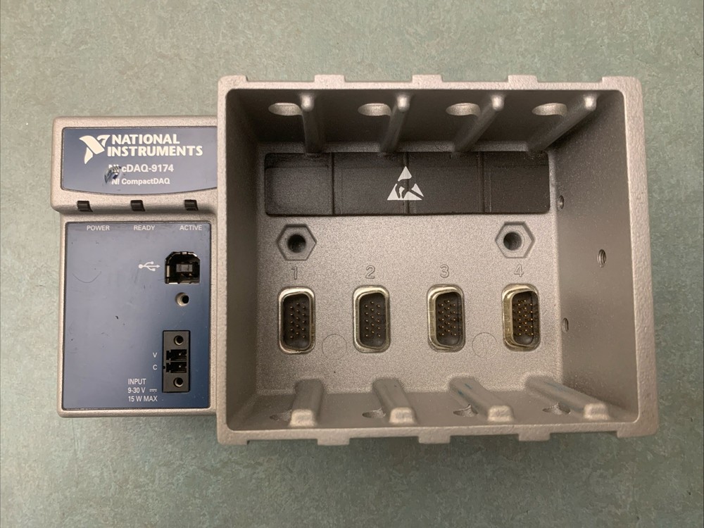 National Instruments compactDAQ cDAQ-9174 4-Chassis
