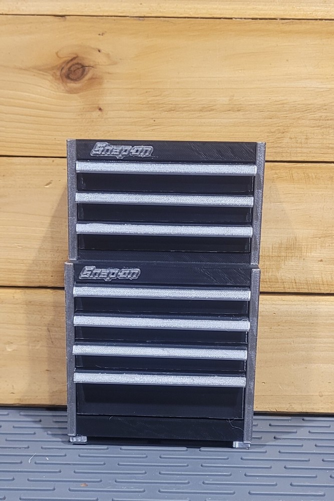 Novelty Mini Toolbox "Snap On"