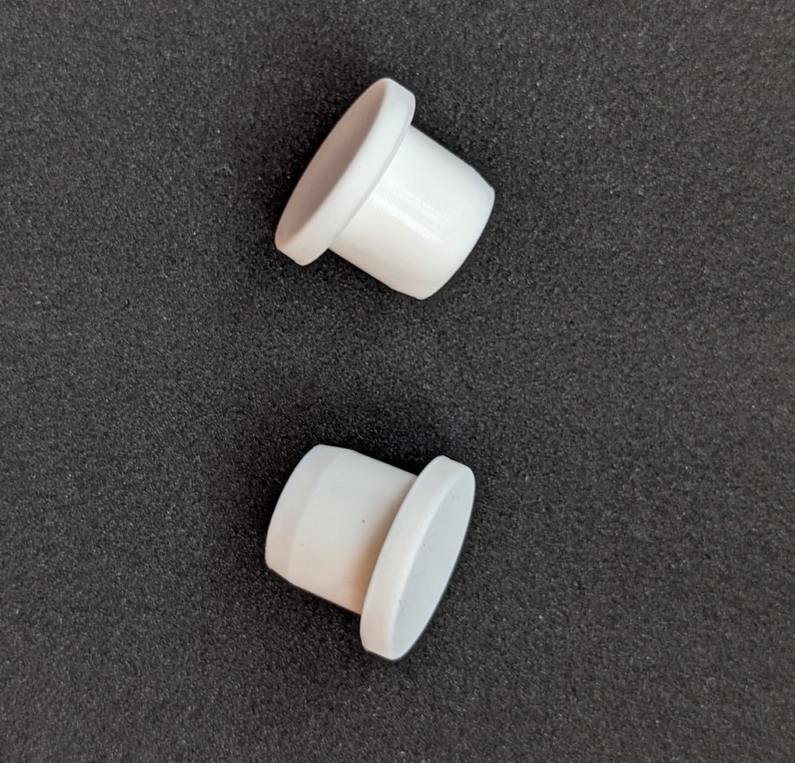 Silicone Stopper Replacement Plug for Salt and Pepper Shakers, Flower Pots etc