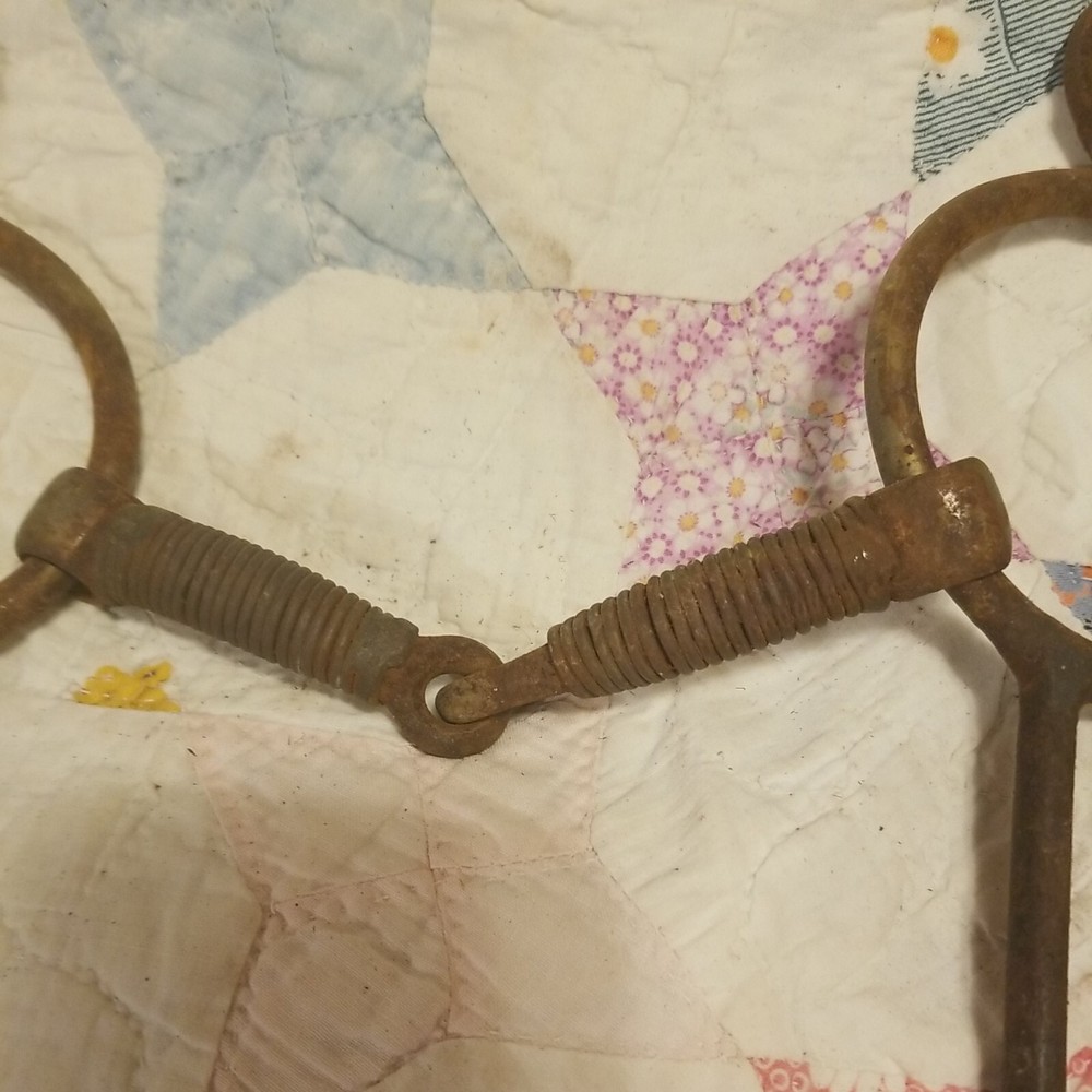 Old Unmarked Long Ring Bit