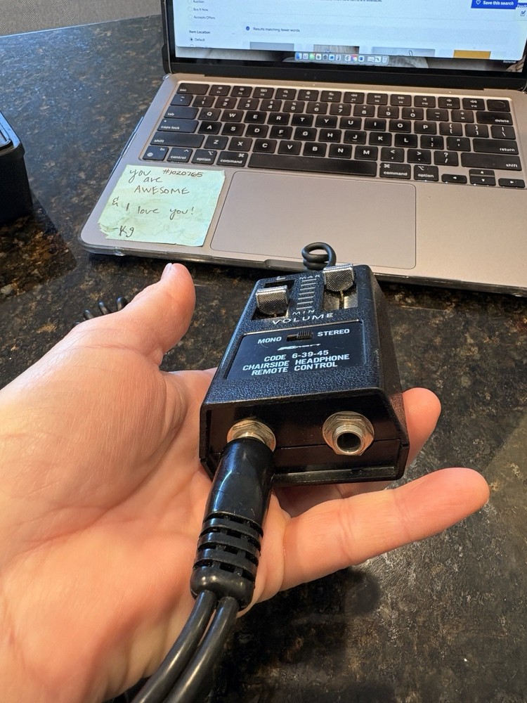 Kmart Code 6-39-45 Chairside Headphone Mono/Stereo Remote Control / Untested