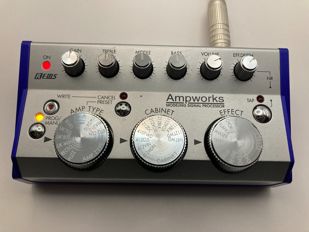 KORG Ampworks Modelling Signal Processor Guitar Multi Effects