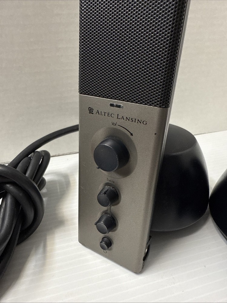 Altec Lansing VS4121 Gamer Computer Speakers (No Subwoofer) Untested