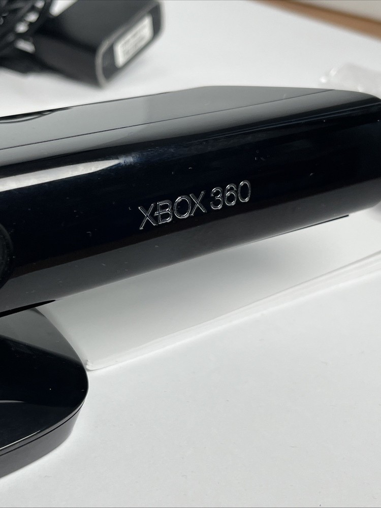 Microsoft Xbox 360 Kinect Sensor Model 1414 Motion Camera w/ Box Manuels, Etc